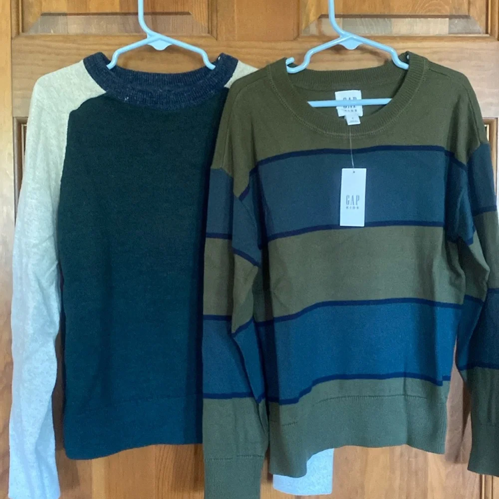 Gap sweaters. Size small. NWT Olive, navy, grayish blue. Med cream, navy…